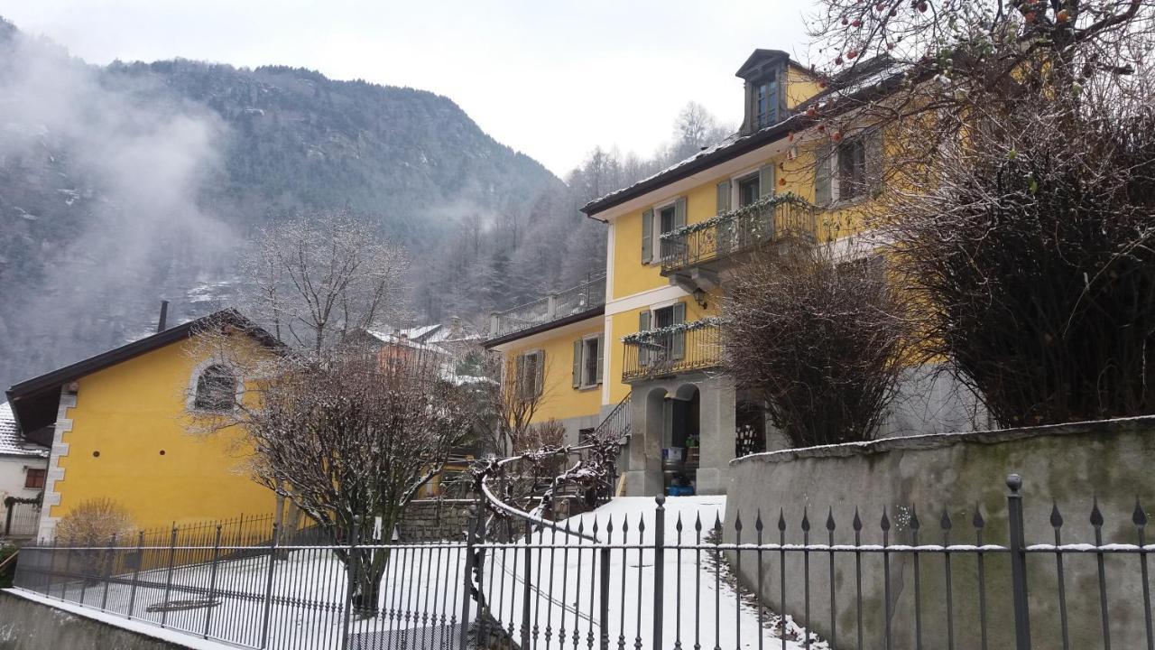 Dell'antica Osteria -varzo Frühstückspension *